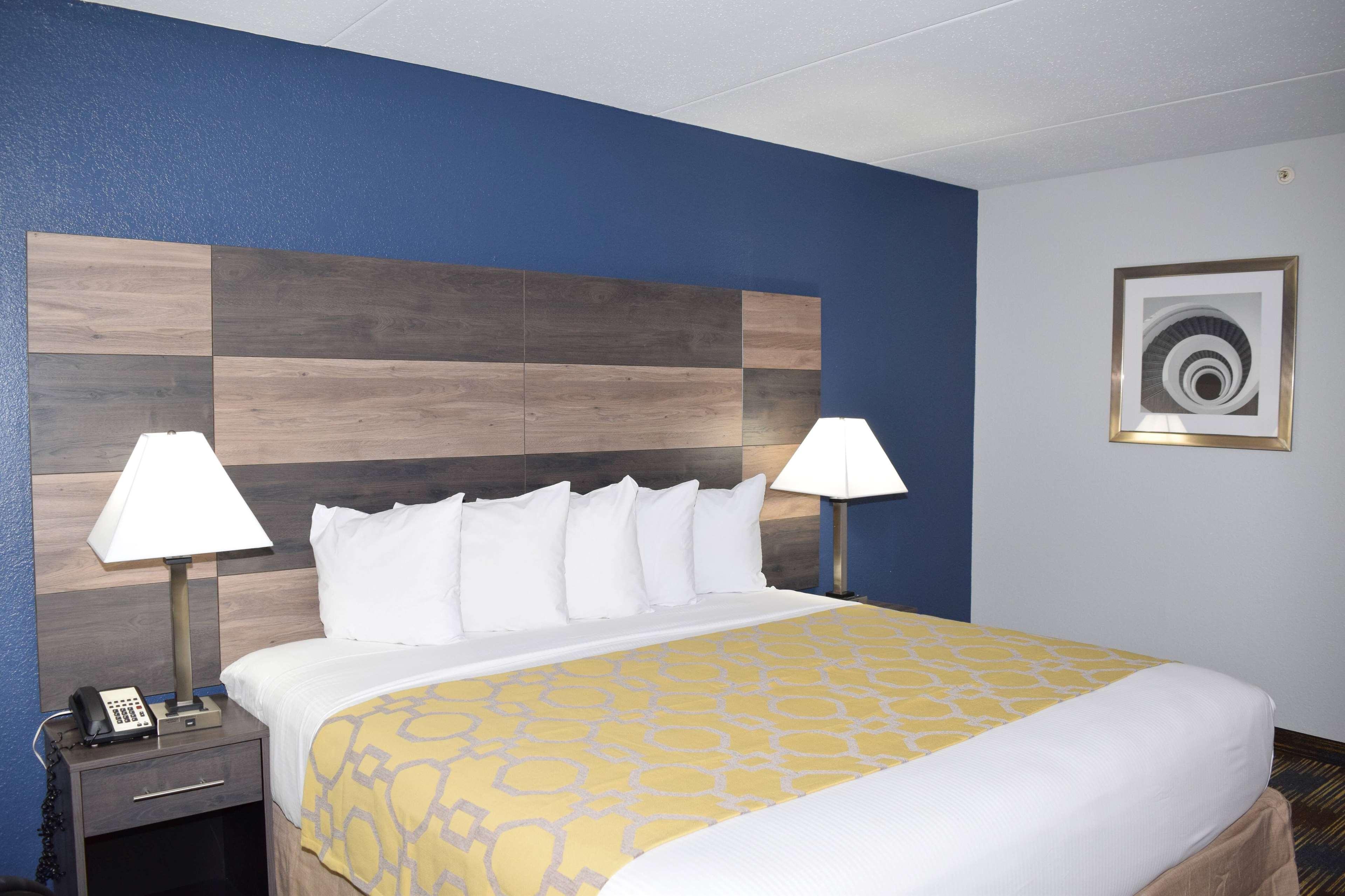Baymont By Wyndham - Chicago - Addison - O'Hare Hotel Buitenkant foto