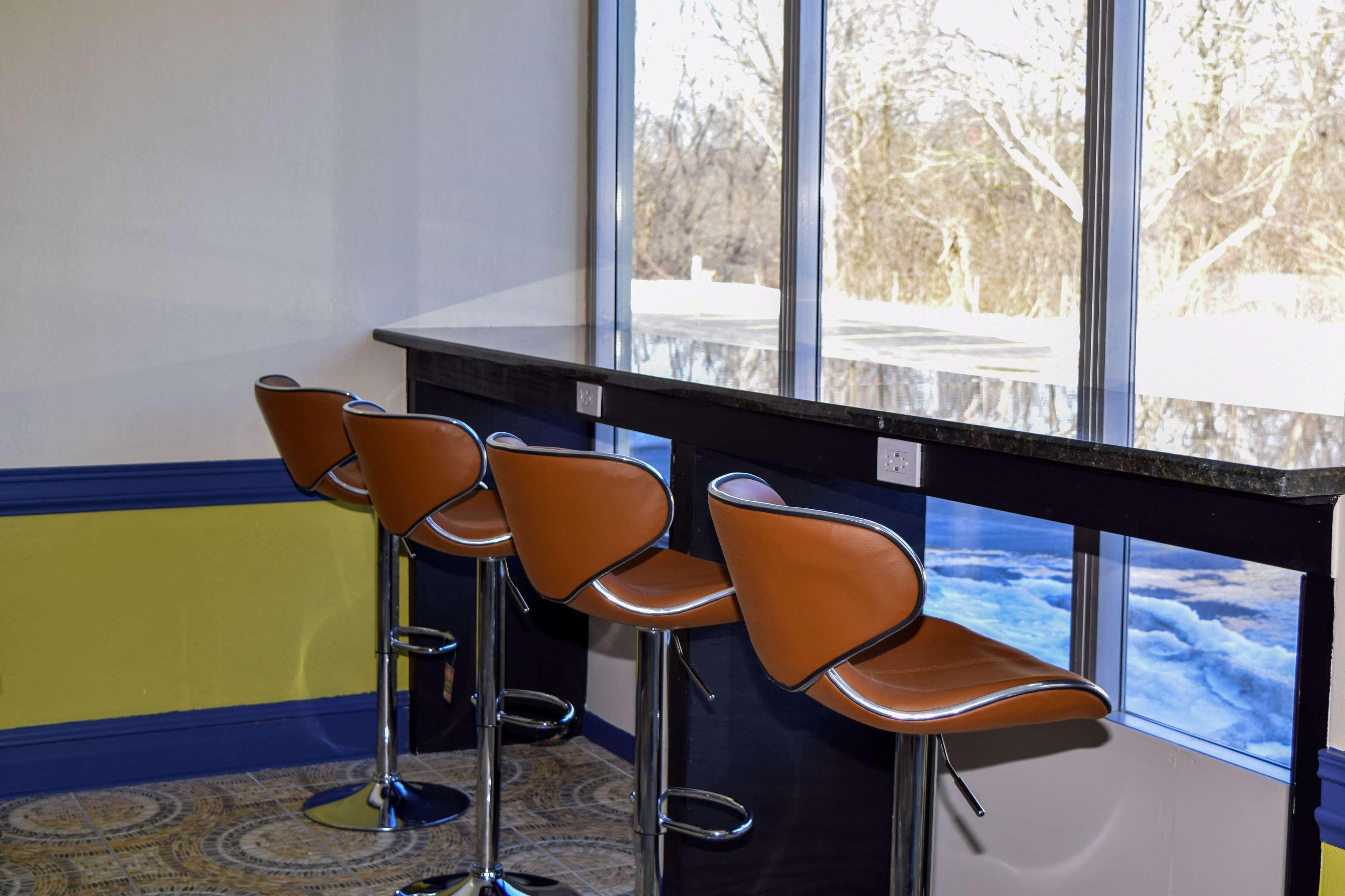 Baymont By Wyndham - Chicago - Addison - O'Hare Hotel Buitenkant foto