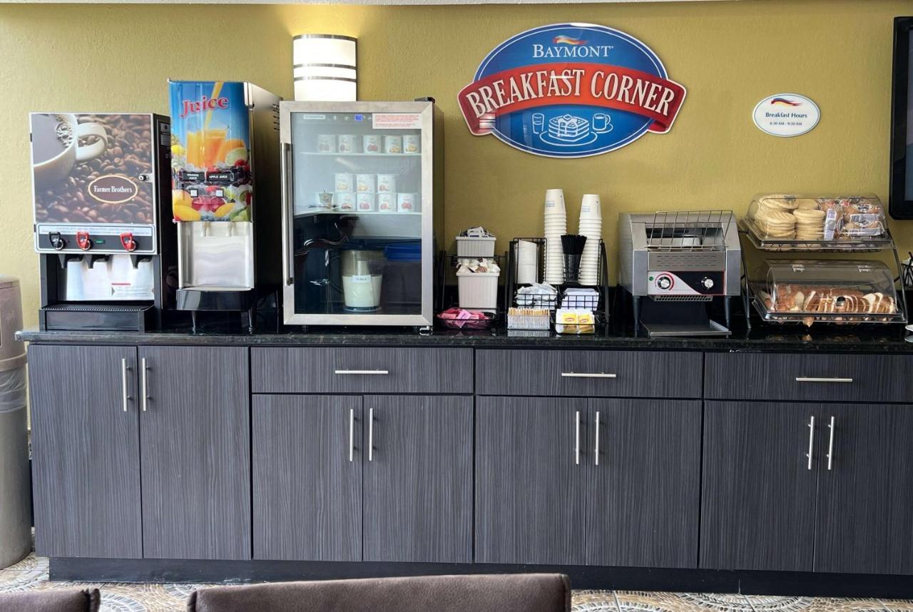 Baymont By Wyndham - Chicago - Addison - O'Hare Hotel Buitenkant foto