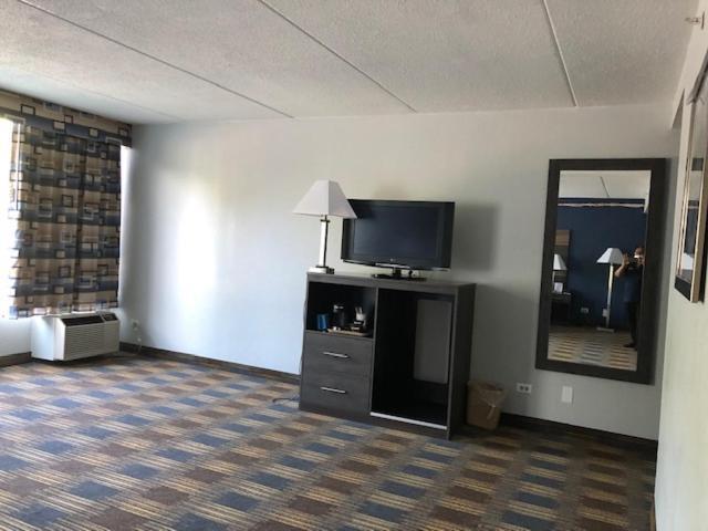 Baymont By Wyndham - Chicago - Addison - O'Hare Hotel Buitenkant foto