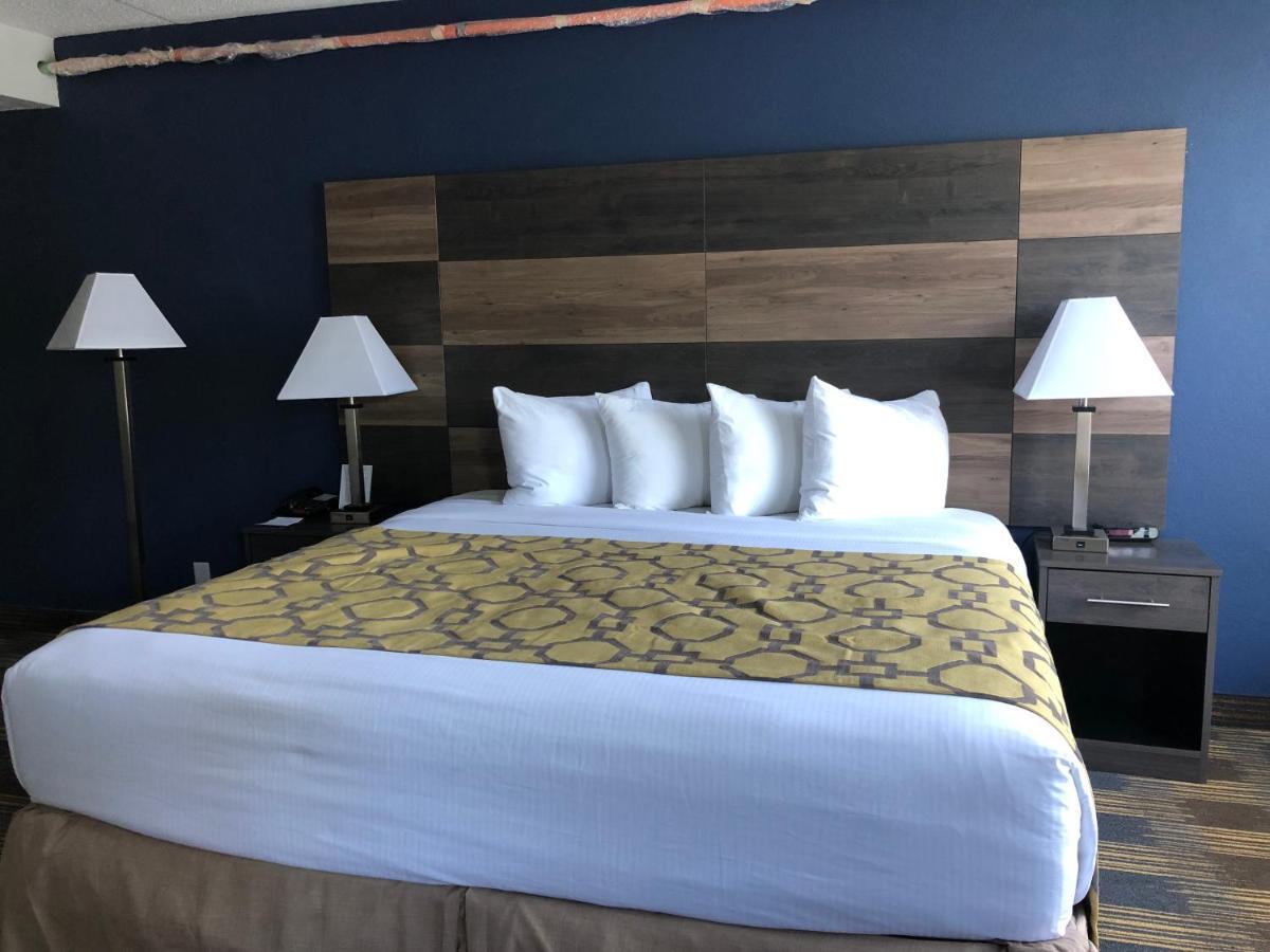Baymont By Wyndham - Chicago - Addison - O'Hare Hotel Buitenkant foto