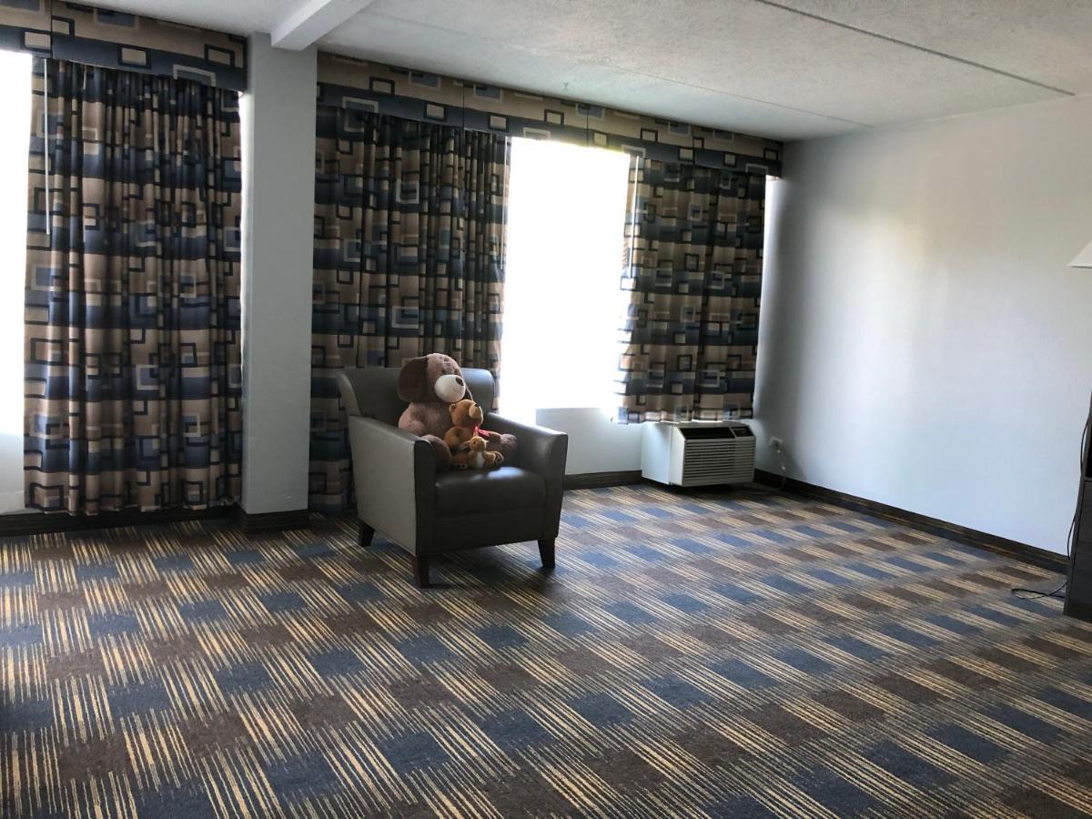 Baymont By Wyndham - Chicago - Addison - O'Hare Hotel Buitenkant foto